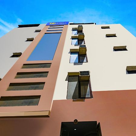 Fabhotel Pp Residency Tilak Nagar New Delhi Extérieur photo